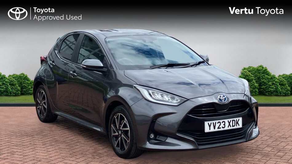 Toyota Yaris 1.5 Hybrid Design 5dr CVT Hybrid Hatchback